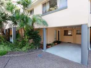 3 'Frangipani', 30 Leonard Avenue - Great Townhouse With Air Con