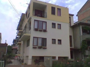 Ivet Guest House