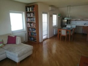 Peaceful 4-room house in Maribor's green garden