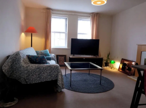 Tranquil Retreat in Ely City Center