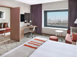 Отель Holiday Inn & Suites Dubai Festival City an IHG
