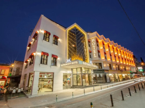 Kayhan City Hotel