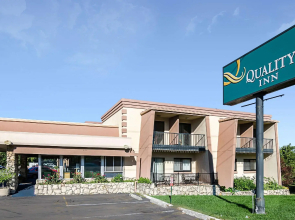Super 8 by Wyndham Lawrence