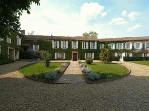 Logis Hôtels Domaine du Châtelard