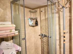 Queens Bed&Rest Luxury Apartment