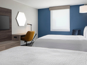 Holiday Inn Express Dallas Medical-Market Center by IHG