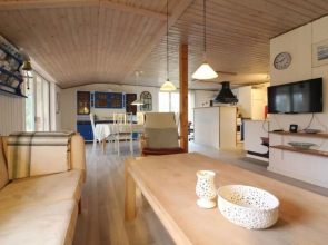 "Arnhild" - 750m from the sea in NE Jutland