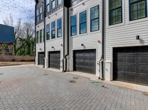 Modern Atlanta Townhome Rental ~ 2 Mi to Downtown!