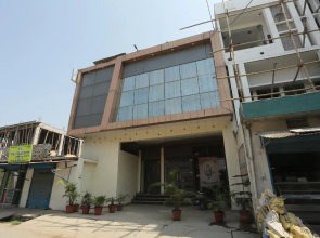 OYO 35782 Sunrise Inn Guest House