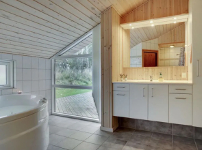 "Thorketil" - 1.1km from the sea in NE Jutland