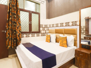 OYO Flagship 78167 Hotel Royal Castle