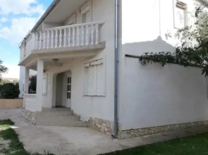 VRSI, SUNNY HOUSE for 8