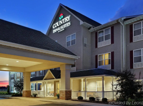 Country Inn & Suites by Radisson, Peoria North, IL