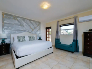 Stylish Villa, Private Pool, Bbq, Privacy