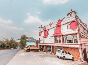 Fallinda Hotel by OYO Rooms
