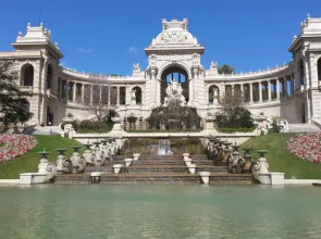 Le Petit Longchamp