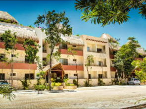 Los Mijales Village
