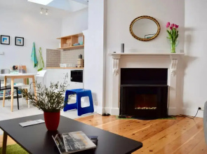 Modern and Beautifully Decorated 2 Bedroom Terrace Townhouse