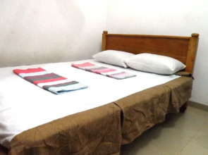 Hotel Whiteroyal