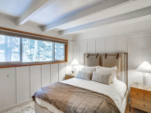 Mountain-view Condo in Brian Head w/ Private Sauna