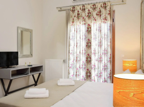 Elia Seaside Nea Chora