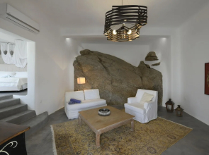 Mykonos Teatro Suites and Villa