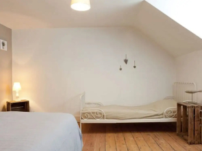 Attractive Holiday Home in Gerin Near Centre