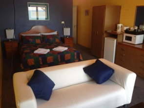 丛林流浪汽车旅馆(Waltzing Matilda Motel)