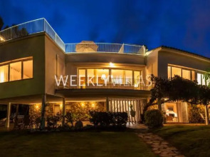 Villa Sitges Tupinetti Beach at 1 min walk Amaizing Garden and View Center Sitges 5 minutes walk