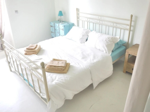 2 bedrooms appartement at Psathi 700 m away from the beach with sea view and furnished terrace