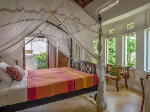 Refurbished Family Village House With Private Pool