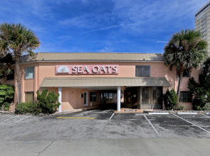 Club Sea Oats