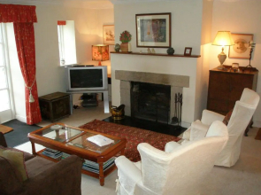 Courtyard Cottage