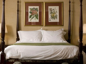 Deer Path Inn