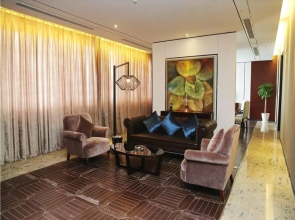 Jiuhua Jin Jiang International Hotel