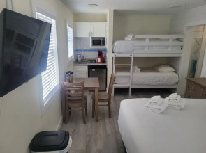 Siesta Key Beach Resort and Suites