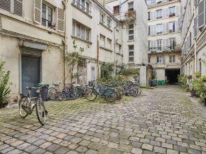 The Upper Marais Superb Apartment for 8 People