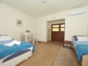 Apartments Olive