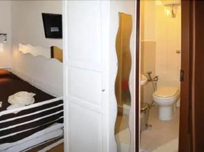 Гостевой дом L'arco del Colosseo B&B