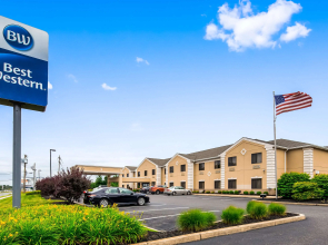 Holiday Inn Express & Suites Williamstown - Glassboro