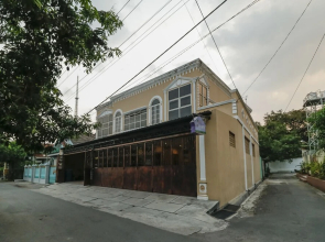 RedDoorz @ Manahan