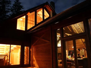 Crossline Lodge