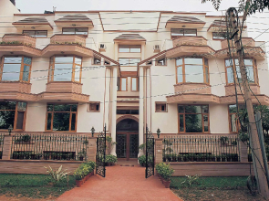 Ahuja Residency, Dlf Phase II