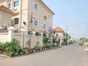 Ladalob Royal Suites