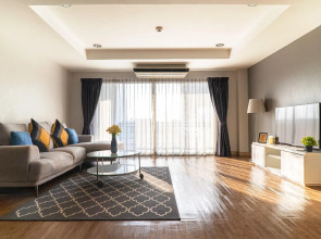 Ploen Place Residence