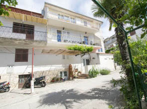 Apartment Neno Grebastica