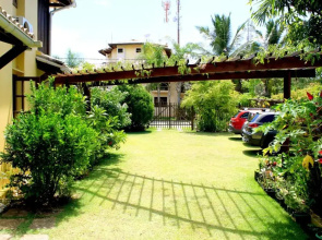 Madalena Apart