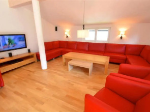 Penthouse Cooper by Alpen Apartments