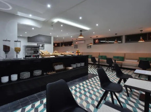 Suites Hotel Le Yacht