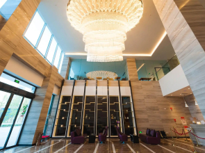 Lavande Hotels Langzhong Railway Station International Trade City